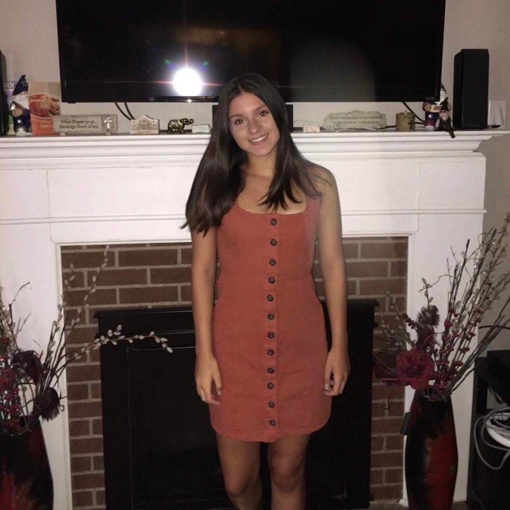 This is a Chloe and Katie dress!